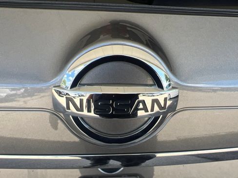 Used 2018 Nissan Rogue SV w/ Sun & Sound Touring Package AWD/4WD image 35