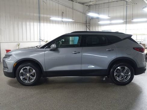 Used 2024 Chevrolet Blazer LT w/ Convenience Package FWD image 4