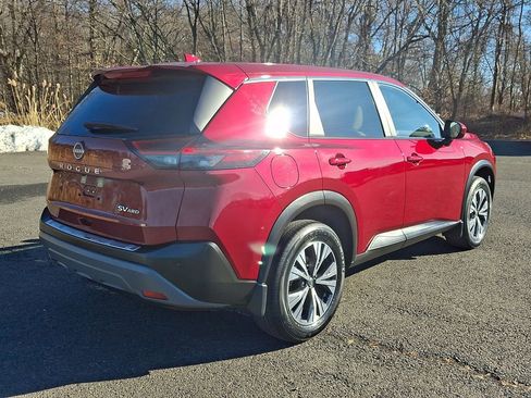 Certified 2023 Nissan Rogue SV image 6