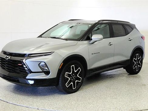 New 2025 Chevrolet Blazer RS w/ Driver Confidence II Package image 5