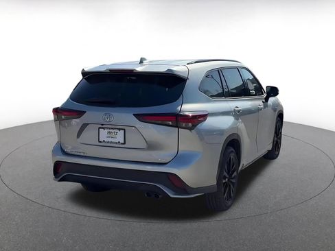 Used 2024 Toyota Highlander XSE image 14