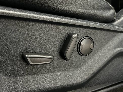 Used 2022 Ford F150 XLT w/ Equipment Group 302A High AWD/4WD image 16