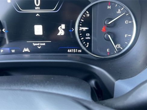 Used 2024 Buick Enclave Premium image 37