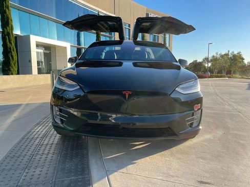 Used 2020 Tesla Model X Long Range image 4