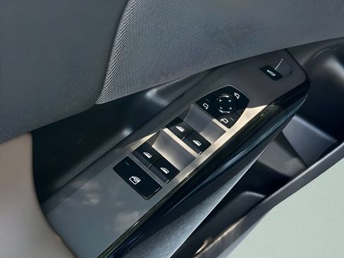 New 2026 BMW X3 xDrive30i AWD/4WD image 12