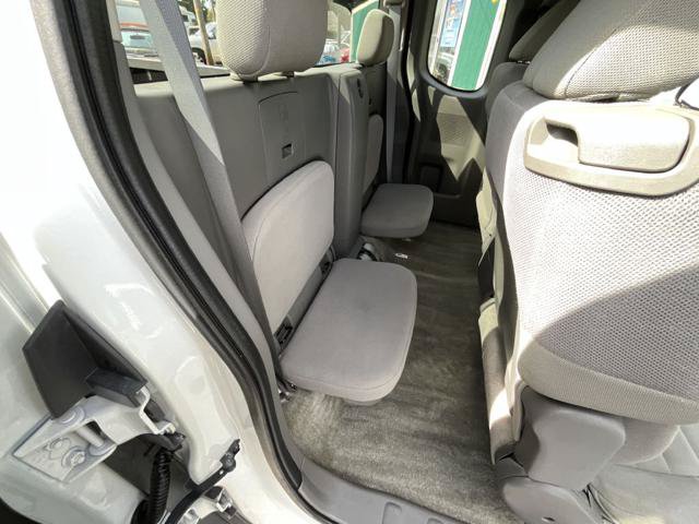 Used 2013 Nissan Frontier S RWD image 14