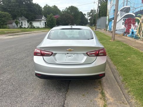 Used 2021 Chevrolet Malibu LT FWD image 6