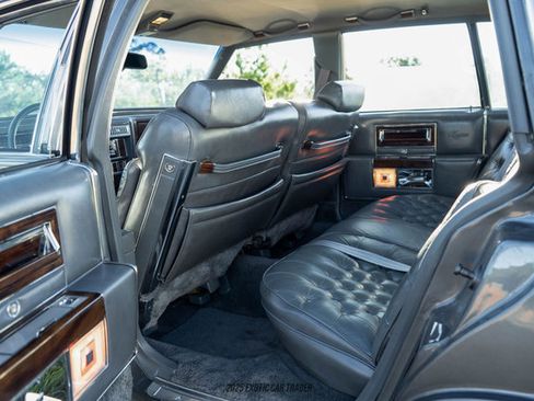 Used 1988 Cadillac Brougham image 27