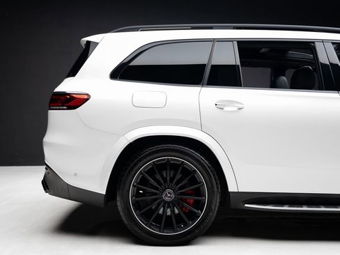 Used 2021 Mercedes-Benz GLS 63 AMG 4MATIC image 40