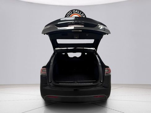 Used 2018 Tesla Model X 100D AWD/4WD image 23