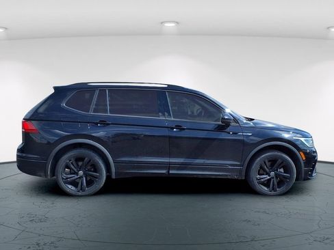 Used 2024 Volkswagen Tiguan SE R-Line image 8