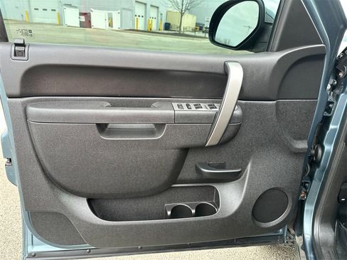 Used 2013 GMC Sierra 1500 SLE w/ Power Tech Package image 28