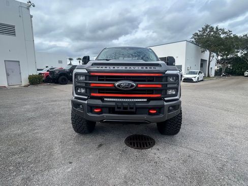 New 2026 Ford F250 Lariat w/ Black Appearance Package image 8