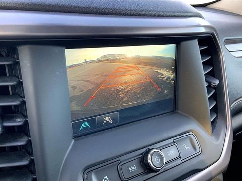 Used 2017 GMC Acadia SLE w/ Driver Alert Package I image 15