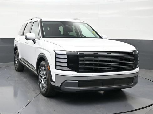 Used 2026 Hyundai Palisade SEL Premium FWD image 7