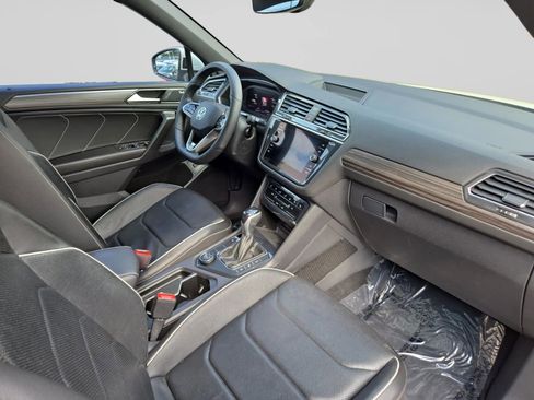 Used 2022 Volkswagen Tiguan SEL R-Line AWD/4WD image 37