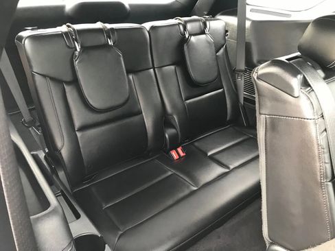 Used 2020 Ford Explorer Limited w/ Class III Trailer Tow Package image 63