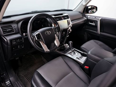 Used 2024 Toyota 4Runner SR5 Premium w/ SR5 Premium Package image 18