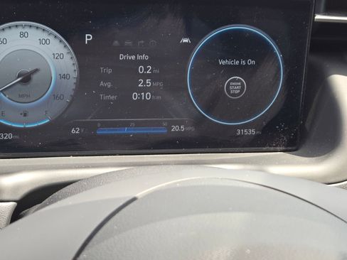 Used 2024 Hyundai Santa Cruz Limited image 11