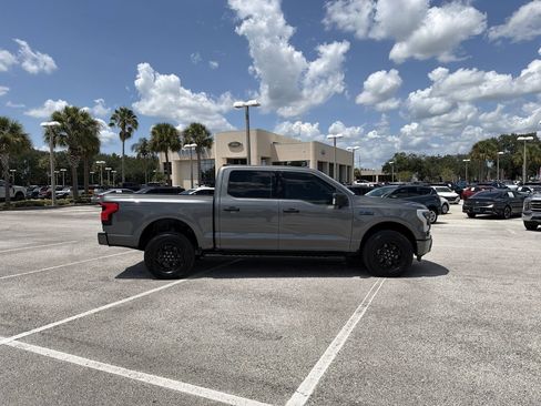 Used 2025 Ford F150 Lightning XLT AWD/4WD image 2
