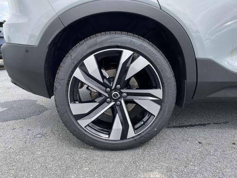 New 2026 Volvo XC40 B4 Plus w/ Protection Package Premier image 35