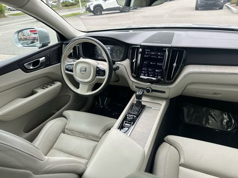 Used 2021 Volvo XC60 T6 Inscription AWD/4WD image 42