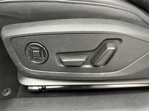 Certified 2023 Audi Q4 e-tron Prestige w/ 20" Wheel Package image 12