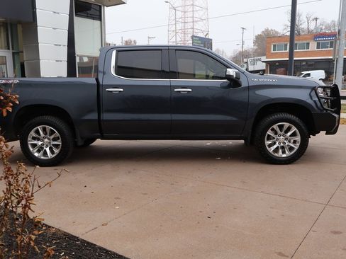 Used 2021 Chevrolet Silverado 1500 LTZ image 8