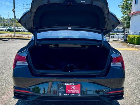 Used 2023 Hyundai Elantra SEL w/ Cargo Package FWD image 25
