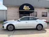 Used 2023 Nissan Altima 2.5 SV image 2