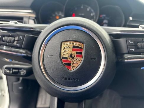 Used 2023 Porsche Macan AWD/4WD image 13
