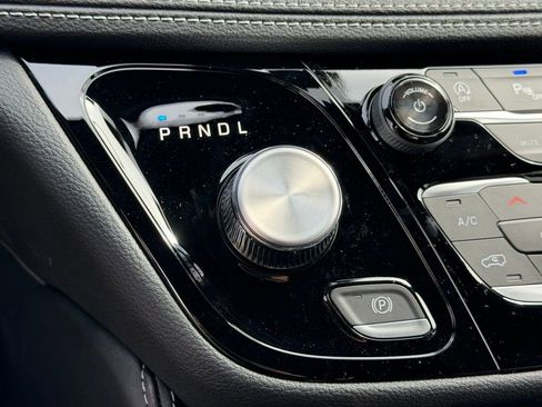 New 2026 Chrysler Pacifica Limited image 20