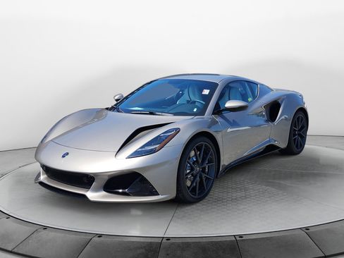 New 2025 Lotus Emira image 3