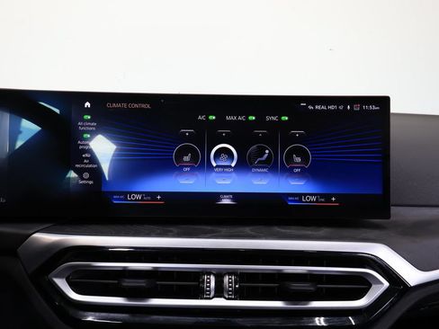 Used 2023 BMW 330i Sedan w/ M Sport Package RWD image 30