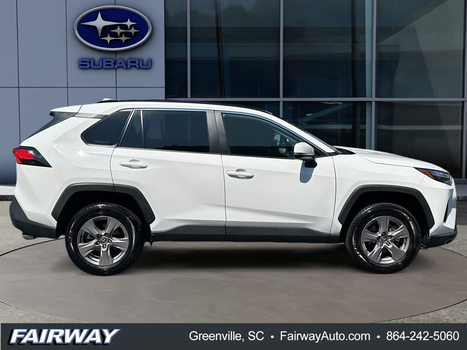 Used 2025 Toyota RAV4 XLE AWD/4WD image 9