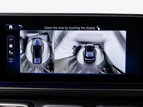 Used 2025 Mercedes-Benz GLS 580 4MATIC image 20