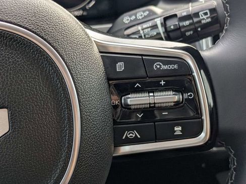 Used 2023 Kia Sorento SX AWD/4WD image 24