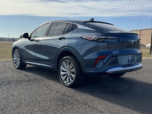 Used 2024 Buick Envista Avenir image 4