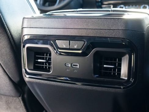 Certified 2025 GMC Sierra 1500 AT4 w/ AT4 Premium Package AWD/4WD image 26