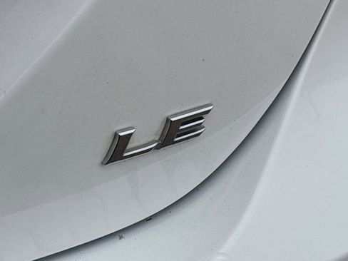 Used 2022 Toyota Camry LE image 31