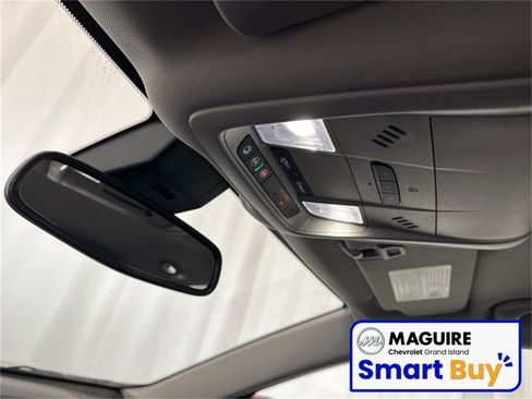 Used 2022 Chevrolet Equinox Premier image 4