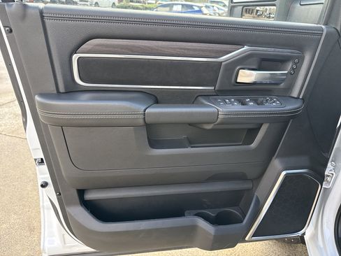 New 2025 RAM 3500 Laramie w/ Towing Technology Group image 10
