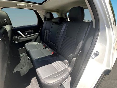 Used 2023 Land Rover Discovery Sport SE AWD/4WD image 22