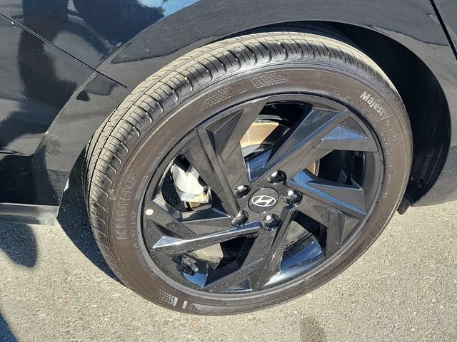 Certified 2026 Hyundai Elantra Sport w/ Cargo Package FWD image 28