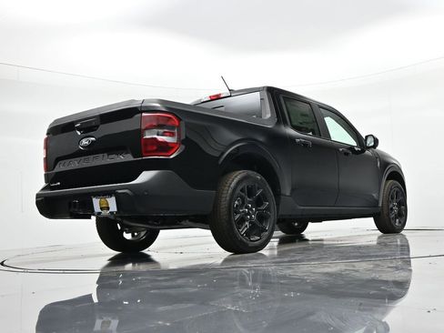 New 2026 Ford Maverick Lariat w/ Black Appearance Package image 23