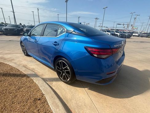Used 2025 Nissan Sentra SR FWD image 14