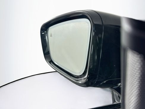Used 2023 BMW 530e w/ Executive Package RWD image 16