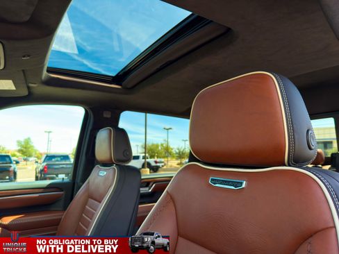 Used 2025 GMC Sierra 3500 Denali Ultimate AWD/4WD image 21