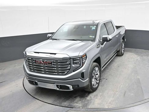 Used 2025 GMC Sierra 1500 Denali w/ Denali Reserve Package AWD/4WD image 30