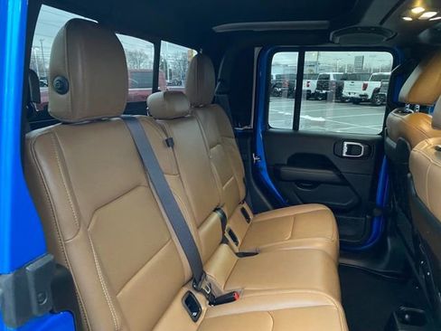 Used 2020 Jeep Gladiator Rubicon AWD/4WD image 21